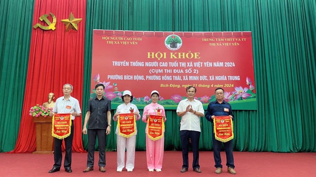 Thị xã Việt Yên: tổ chức Hội khỏe truyền thống người cao tuổi cụm thi đua số 02 lần thứ VII năm 2024